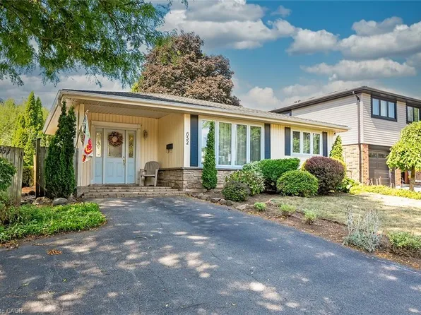 652 Ardleigh Cres, Burlington, ON L7L 4K8