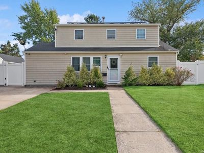 48 Ash Street, Central Islip, NY, 11722