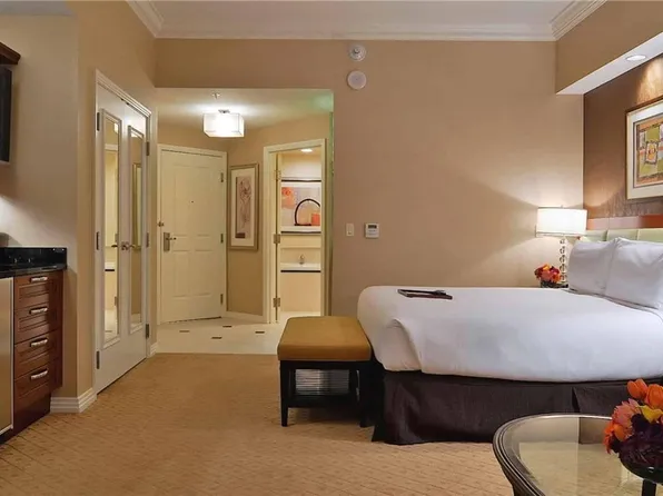 135 Harmon Ave Unit 2819, Las Vegas, NV 89109