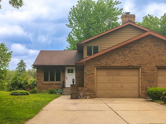 2nd image of 340 Golfview Dr