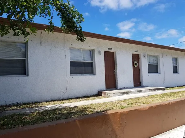 2009 Division Ave, West Palm Beach, FL 33407