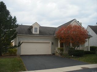 363 W Fielding Ln, Round Lake, IL 60073