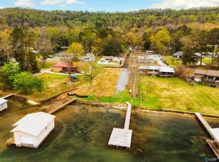 815 Honeycomb Rd, Grant, AL 35747