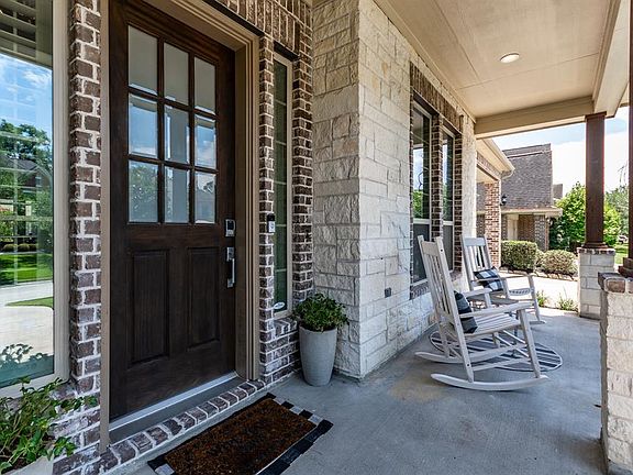 3rd image of 24615 Casselberry Dr