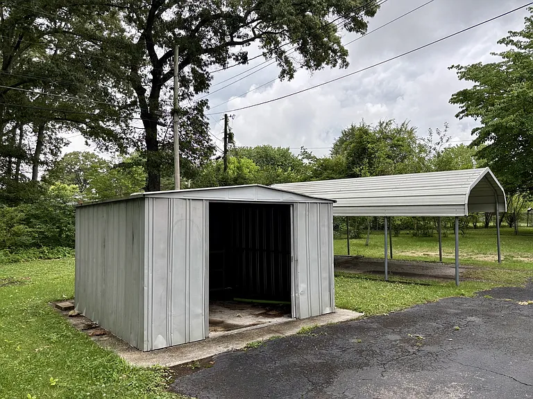 302 Hampton Rd — Photo 19