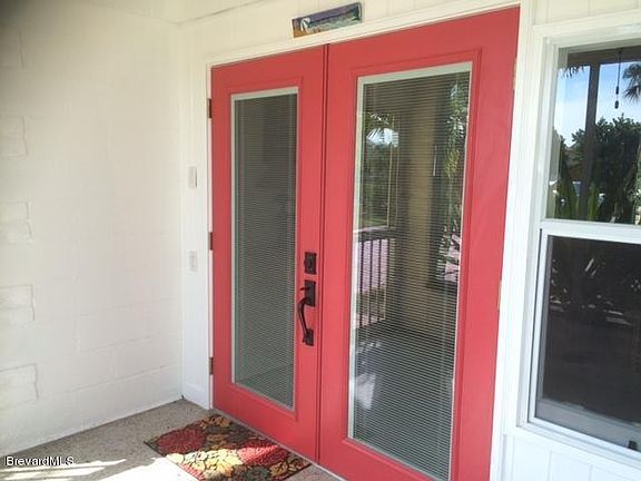 2nd image of 124 E Volusia Ln