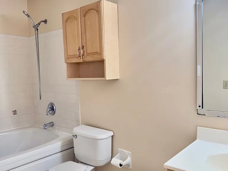109 Waterman Rd — Photo 15