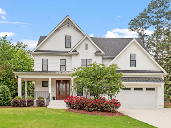 5021 Sandlewood Dr, Raleigh, NC 27612