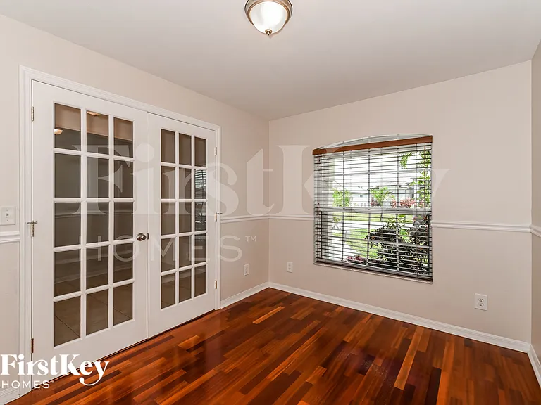 2018 SW 31st Ter — Photo 4