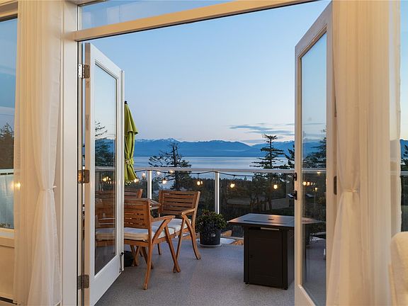 3rd image of 5280 E Sooke Rd #D