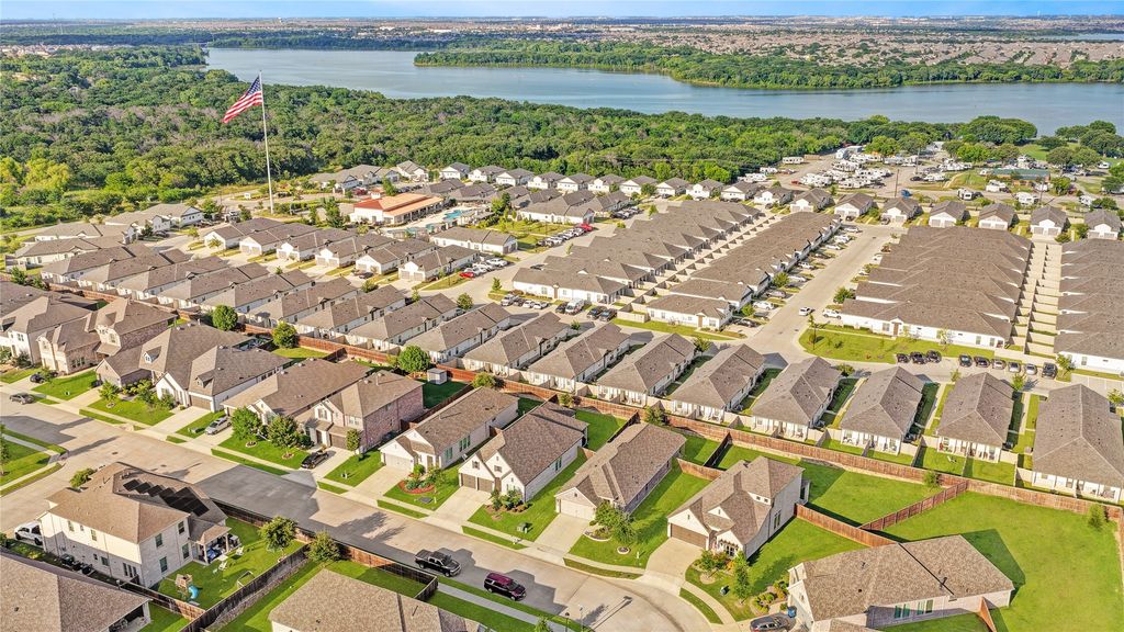 Apartment in Little Elm, Denton - View 4