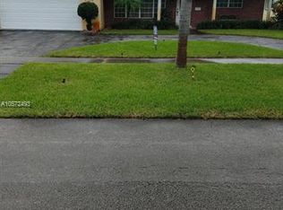 5308 Jefferson St, Hollywood, FL 33021