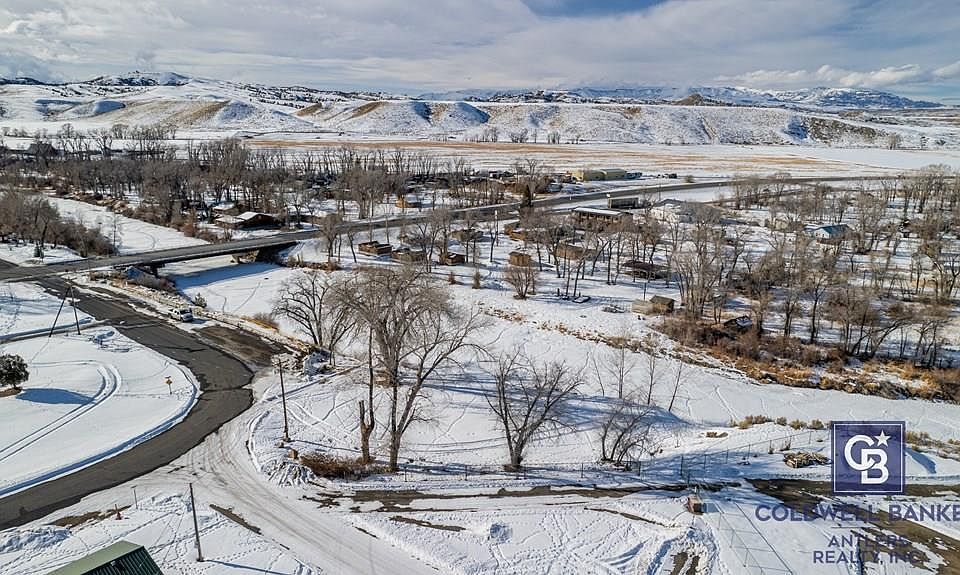 829 Water Ave, Meeteetse, WY 82433 MLS 10019691 Zillow