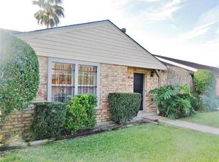 950 Sunmeadow Dr, Beaumont, TX 77706