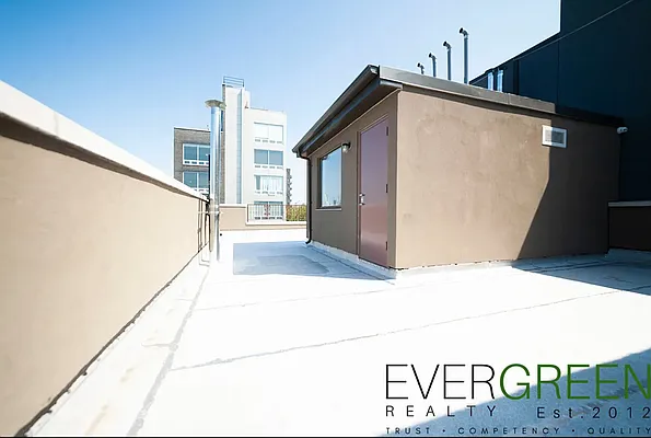 Rented by ERNY LLC | media 18