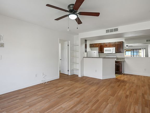 3rd image of 5170 S Jones Blvd Unit 206-16