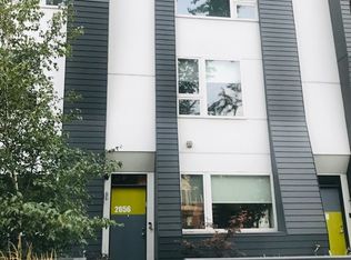 2656 N Ridgeway Ave, Chicago, IL 60647