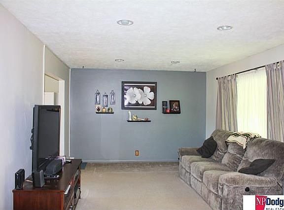 3rd image of 1504 Englewood Dr