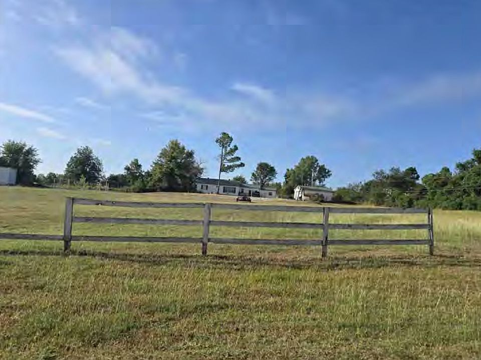 2nd image of 200 E Riddle Rd