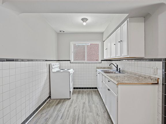 5th image of 7100 Eastlawn Dr APT 1