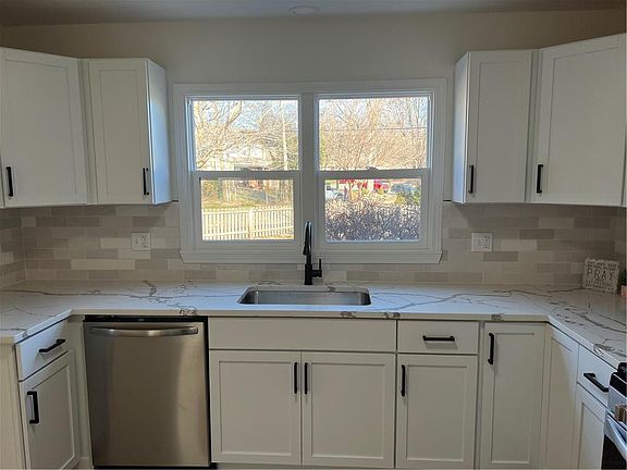 5th image of 4609 Vermont Ave