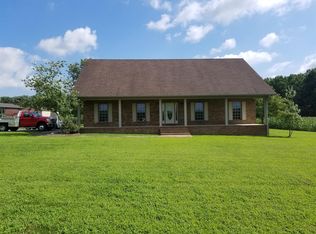 1972 Geedville Rd, Bradyville, TN 37026