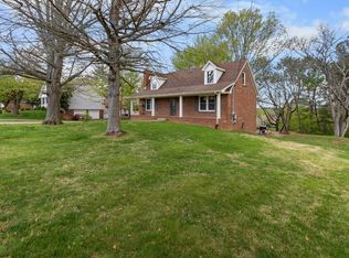 1767 Heritage Dr, Clarksville, TN 37043