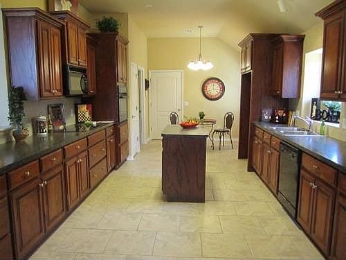 5th image of 1021 SW 127th Pl