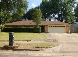 6004 Joni Ln, Bossier City, LA 71111