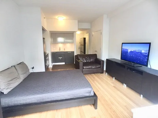 Rented by Bohemia Realty Group | media 21