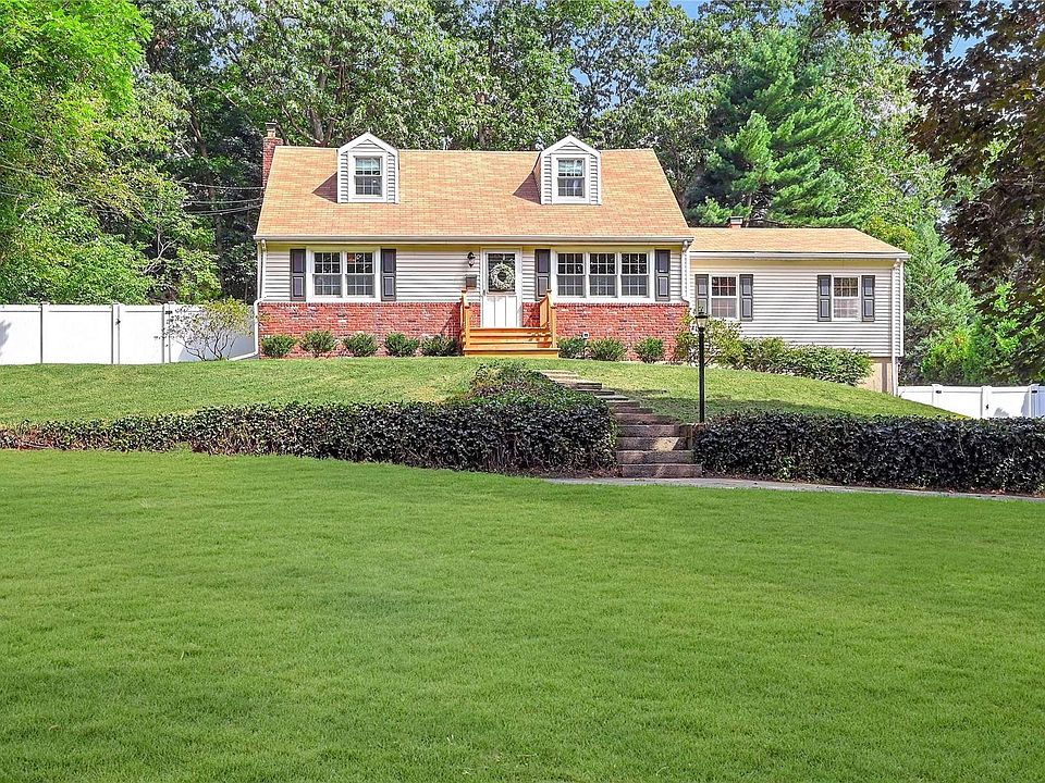 427 Wolf Hill Road, Dix Hills, NY 11746 Zillow