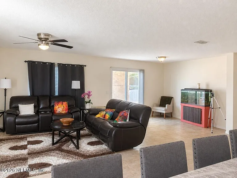 45013 Amhurst Oaks Dr — Photo 7