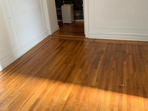 5th image of 1512 Beach Ave
