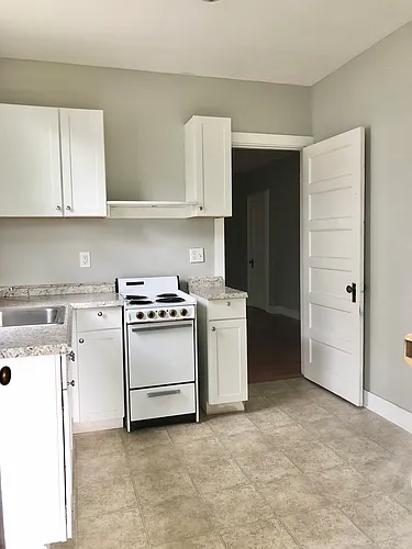 434 Glen St #2B Photo 1