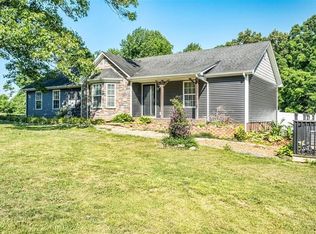 2779 Auburn Richelieu Rd, Auburn, KY 42206
