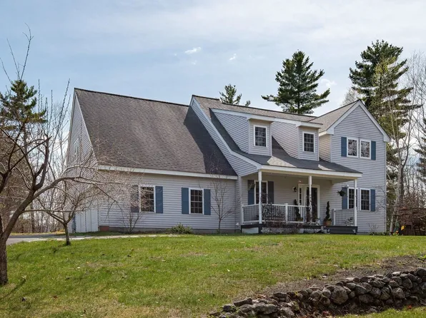 34 Village Corner Road, Wolfeboro, NH 03894