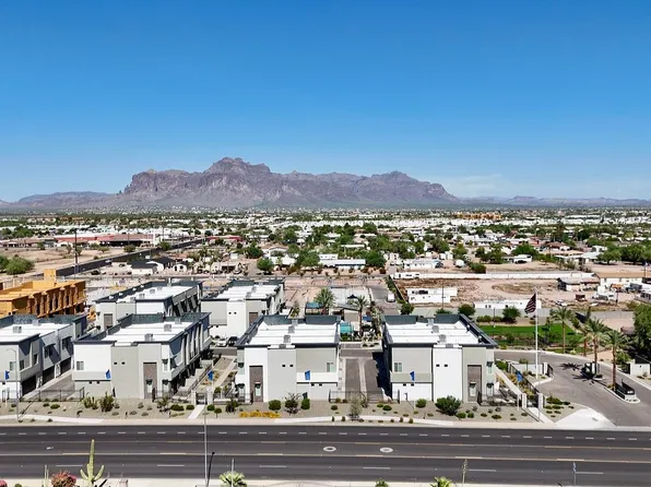 662 N IRONWOOD Drive, Apache Junction, AZ 85120