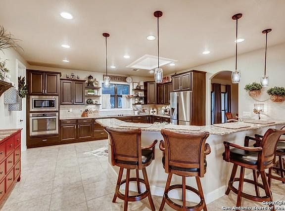 5th image of 246 Elm Valley Dr