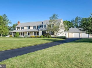 1020 Highfield Ct, Mechanicsburg, PA 17055