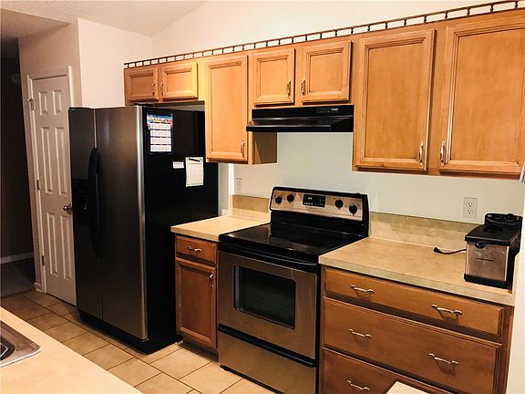 2nd image of 1426 S Samantha