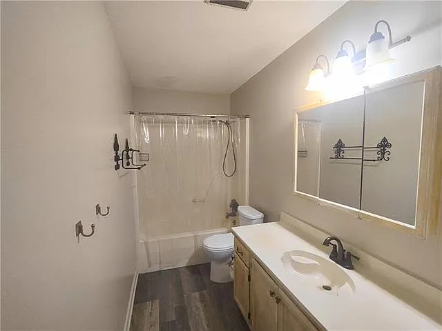 1111 W 19th Ave — Photo 10