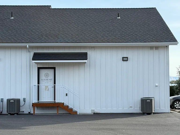 94 Wapato Point Pkwy #A — Photo 13