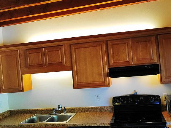 3 yr old cabinetry