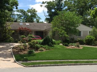 3 Fordham Rd, Livingston, NJ 07039