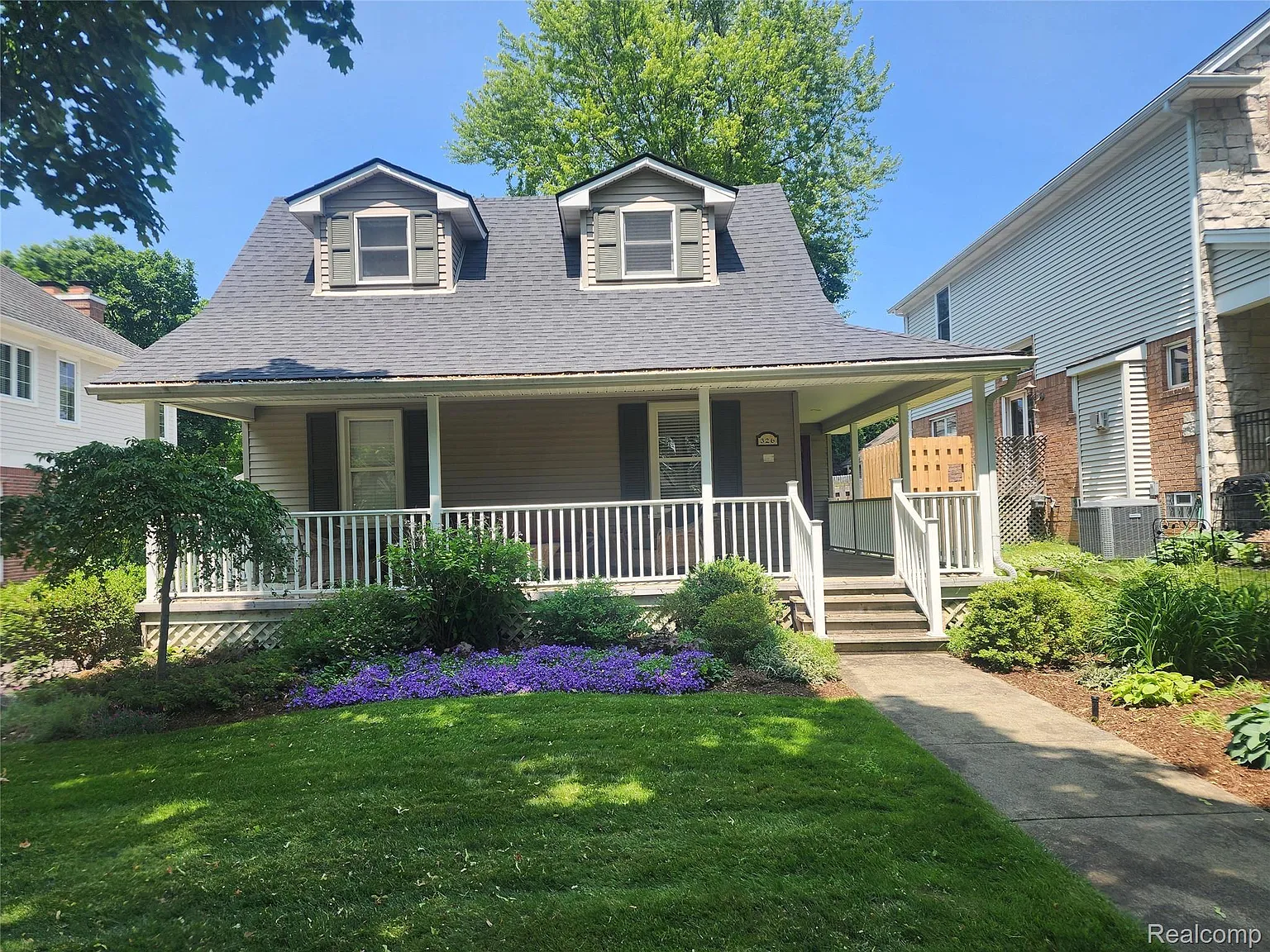 326 Drace St photo 1