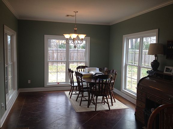 5th image of 100 Curry Creek Dr