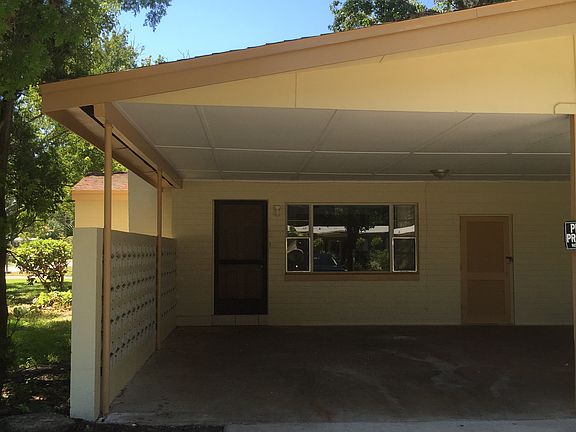 4th image of 650 Magnolia Ave