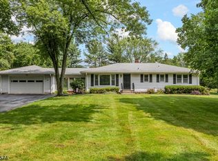 440 Sunset Rd, Skillman, NJ 08558