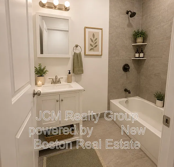 125 Arlington St — Photo 3