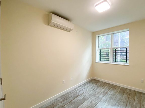 5th image of 571 E 19th St #2C